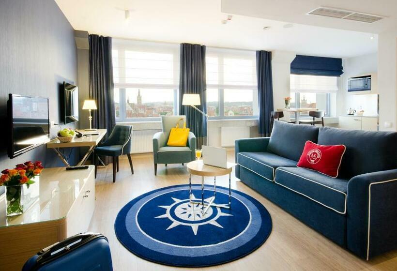 جناح مطل على المدينة, Marina Club Old Town View