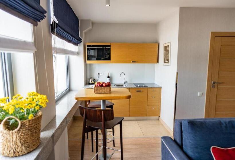 带城市景观的套间, Marina Club Old Town View