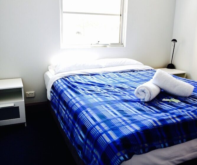 스탠다드 룸 공동 욕실, The Emperors Crown Hostel