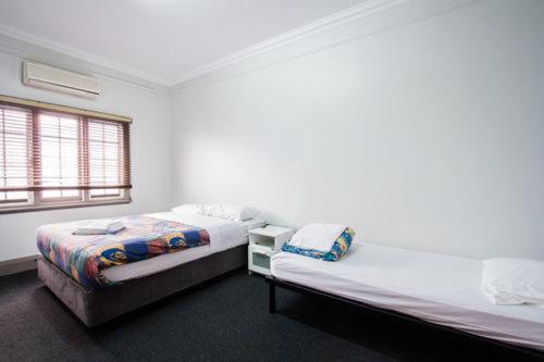 스탠다드 트리플 룸, The Emperors Crown Hostel