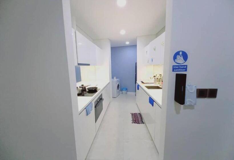 آپارتمان 1 خوابه با چشم‌انداز, Luxury Apartment Near Klcc & City Center