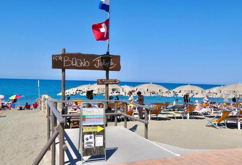 Апартаменты 1 Спальня, Apartment 4 Beds With Private Outdoor Area In Residence With Swimming Pool In Marina Di Bibbona, Onl