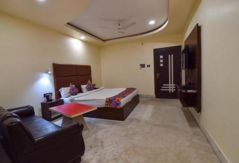 高级大房间, Fabhotel Rr Suites Guwahati