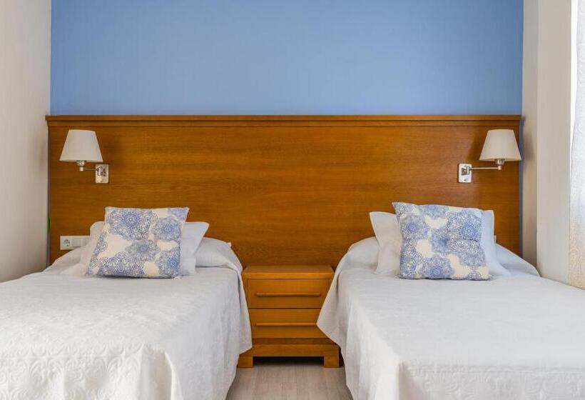 Quarto Quádruplo Estandar, Hostal Imperial