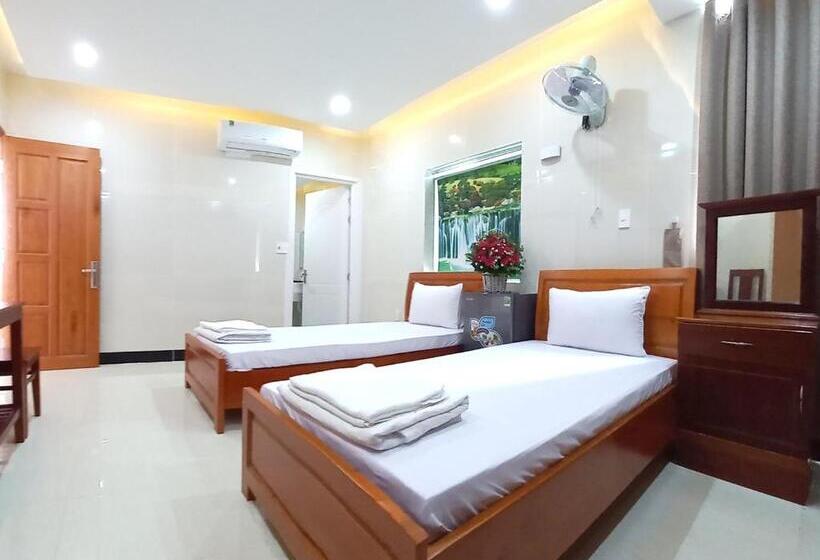 اتاق سوپریور با تخت بزرگ, Khách Sạn Cúc Phương