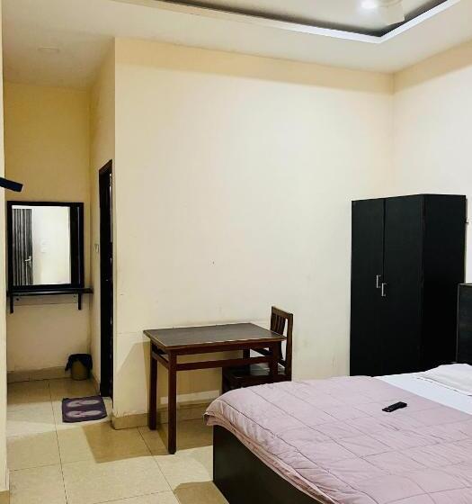 חדר סטודיו סטנדרד, Kpk Residency Arani