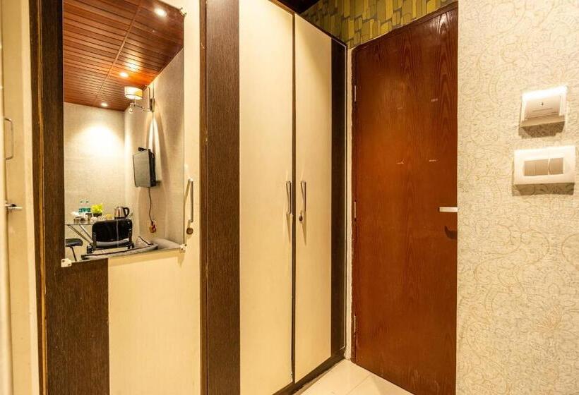 Стандартный Номер Кровать Кинг, Seasons Suites   Koramangala