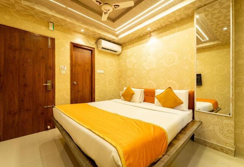 Номер Deluxe Кровать Кинг, Seasons Suites   Koramangala