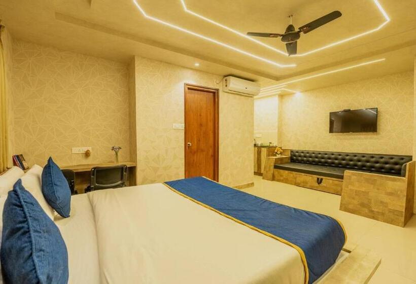 Четырехместный Номер Superior, Seasons Suites   Koramangala