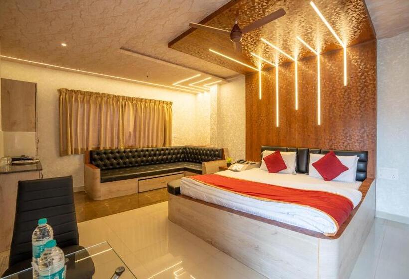 Четырехместный Номер Superior, Seasons Suites   Koramangala
