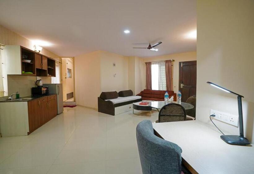 Апартаменты Deluxe 1 Спальня, Seasons Suites   Koramangala