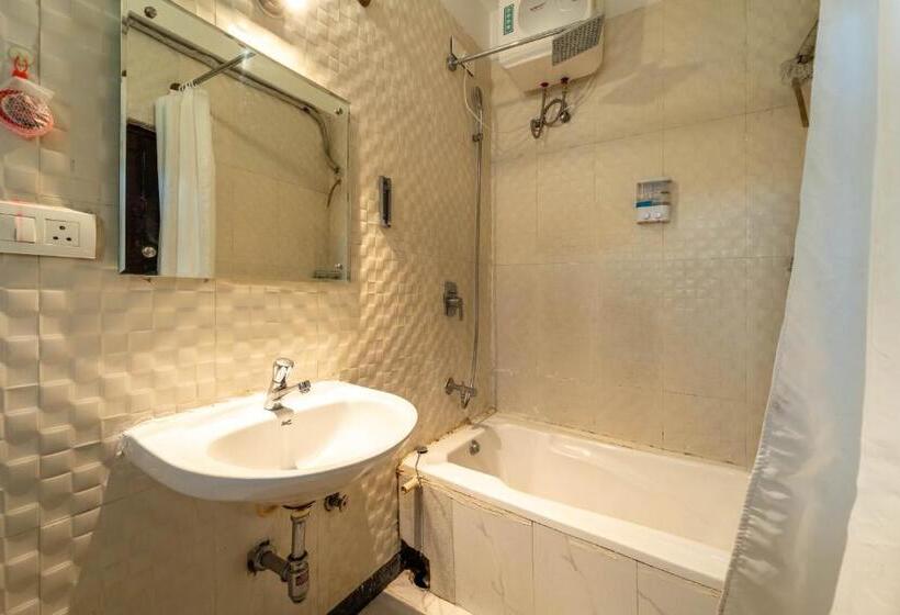 Апартаменты 2 Спальни, Seasons Suites   Koramangala