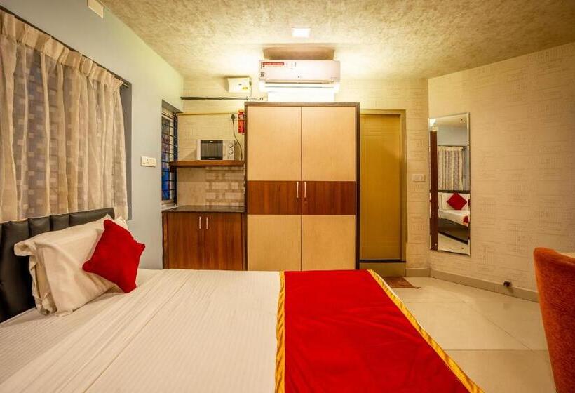 Апартаменты 3 Спальни, Seasons Suites   Koramangala