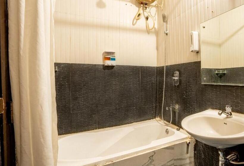Люкс 2 Спальни, Seasons Suites   Koramangala
