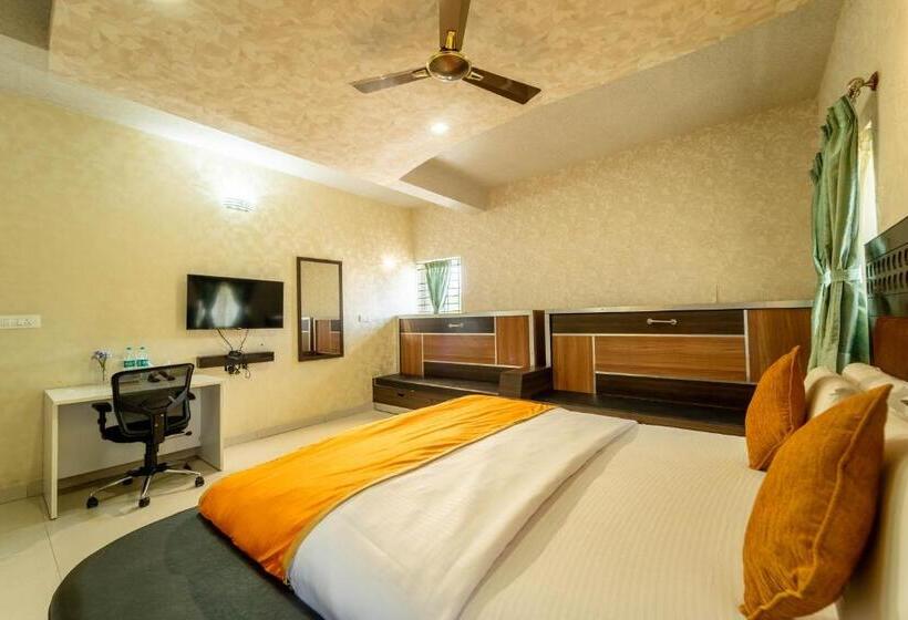 Апартаменты 2 Спальни, Seasons Suites   Koramangala