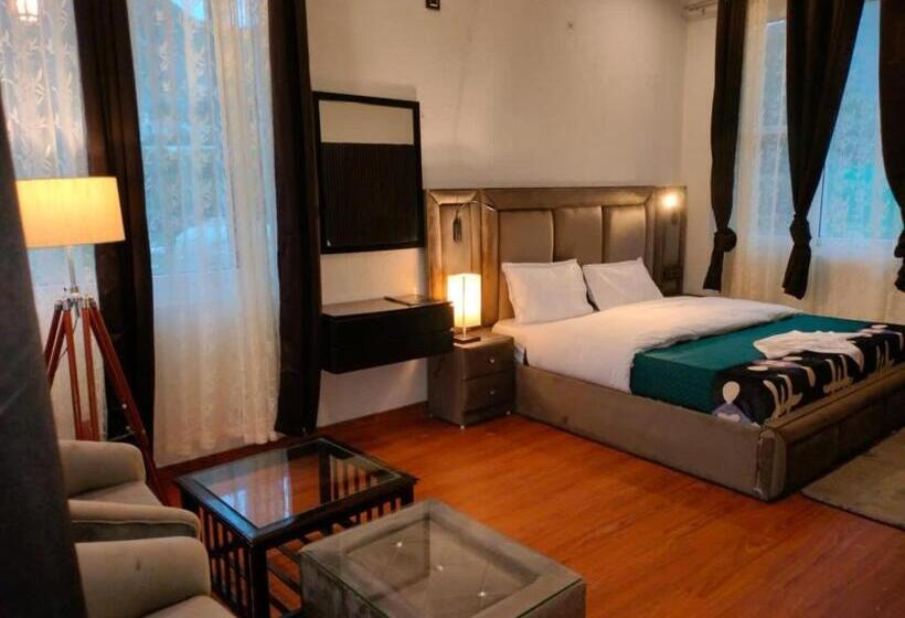 חדר סטנדרט עם מרפסת, The Blossom Glee