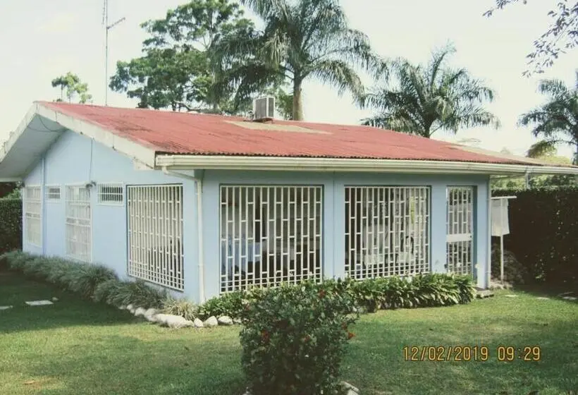 Standard Yhden Hengen Huone, Room In House   Habitacion Y Bano Independientes