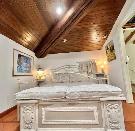 اتاق استاندارد, Ristorante Club Villa Meraville