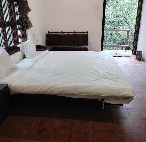 기본룸, Matheran Green Field Resorts