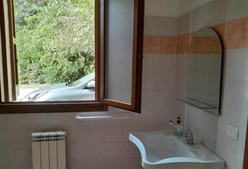 디럭스 룸, La Rizza