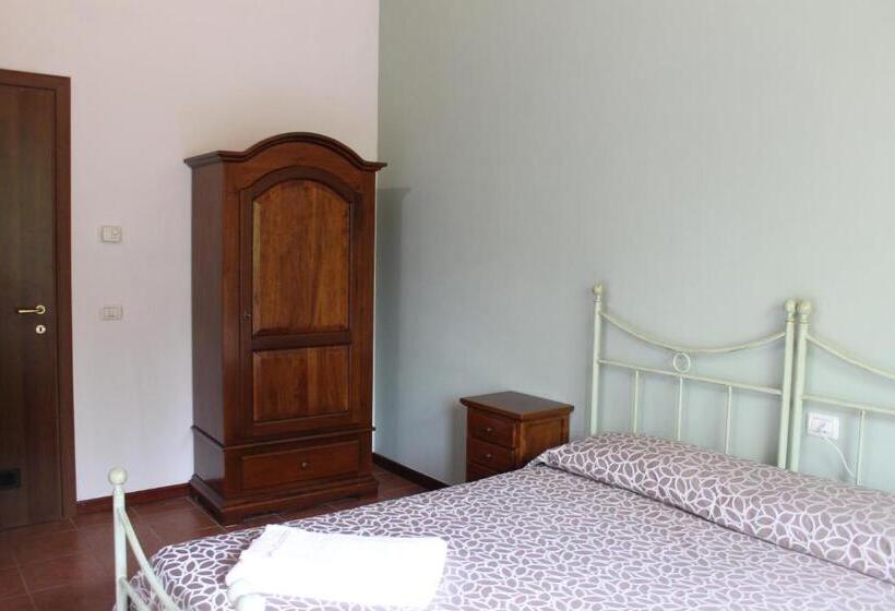 디럭스 룸, La Rizza