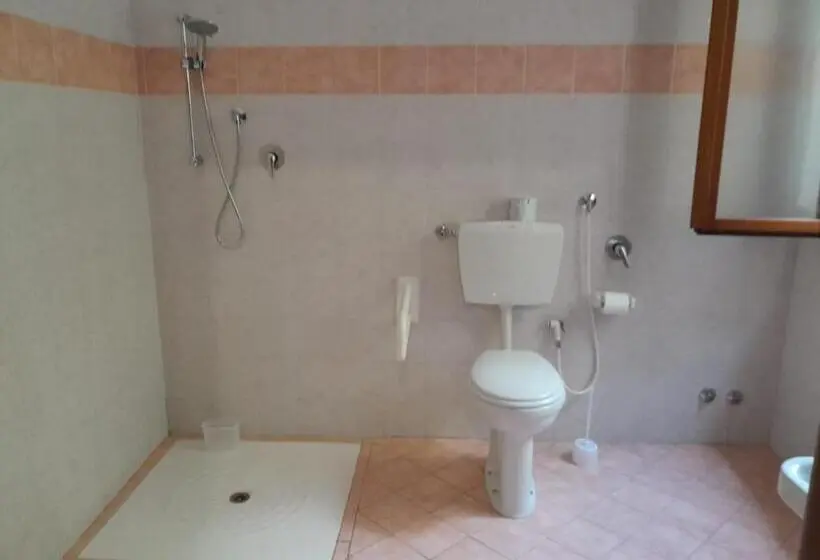 Standard-invahuone, La Rizza