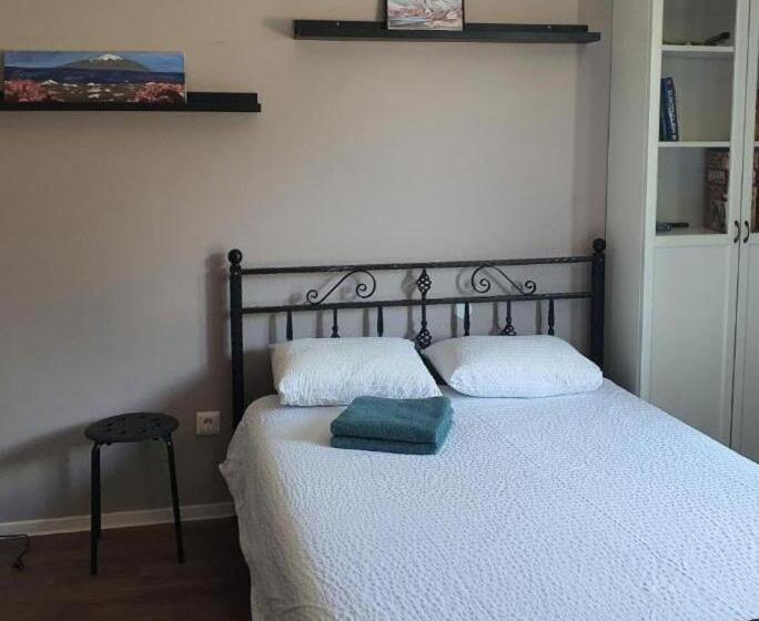 اتاق خانوادگی با سرویس بهداشتی مشترک, Hostel Underground