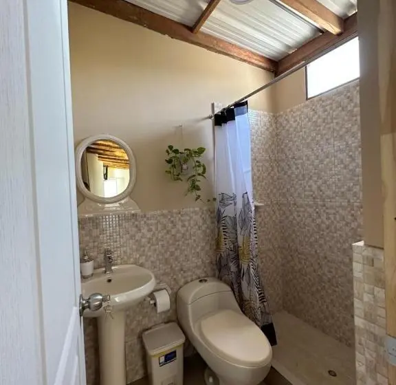 اتاق خانوادگی, Glamping Toneles Y Viñedos