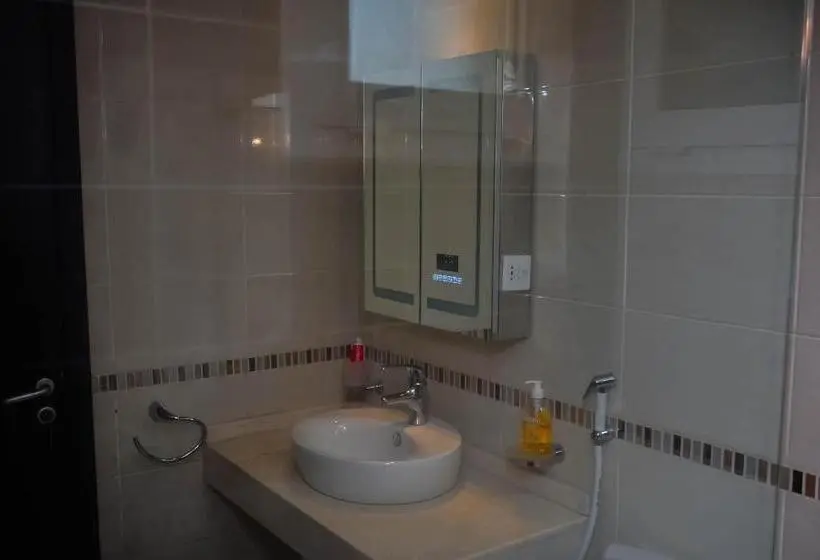 اتاق استاندارد با تخت بزرگ, Guided Hospitality   Luxury Accommodations