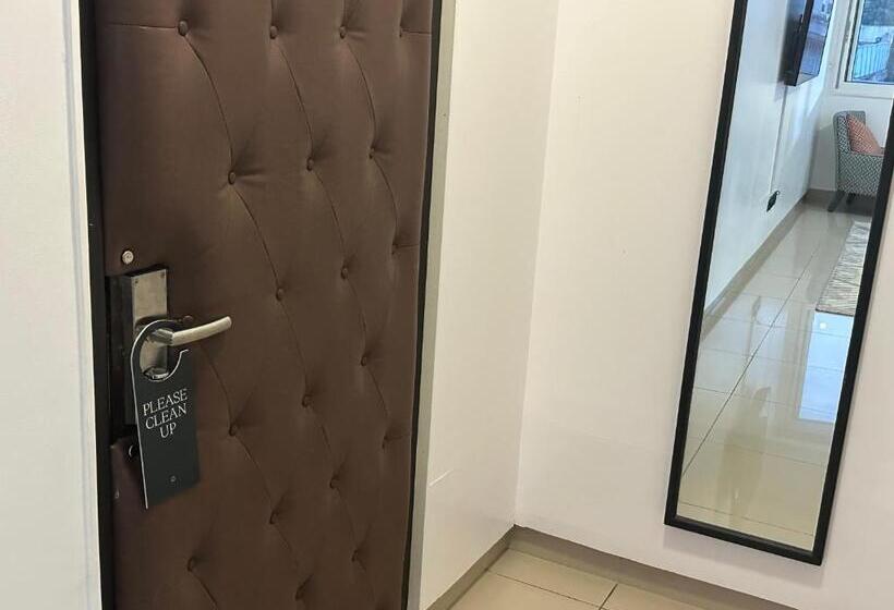 اتاق استاندارد با تخت بزرگ, Guided Hospitality Luxury Accommodations