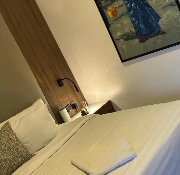 سوییت اجرایی, Guided Hospitality   Luxury Accommodations