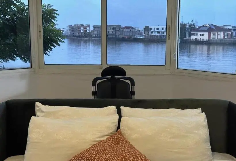 اتاق استاندارد با تخت بزرگ, Guided Hospitality   Luxury Accommodations