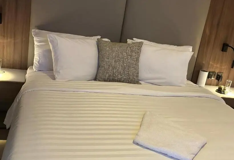 سوییت اجرایی, Guided Hospitality   Luxury Accommodations