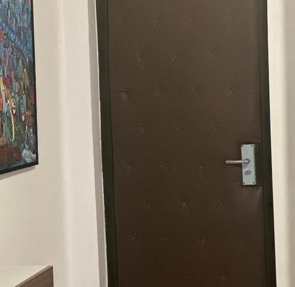 سوییت اجرایی, Guided Hospitality Luxury Accommodations