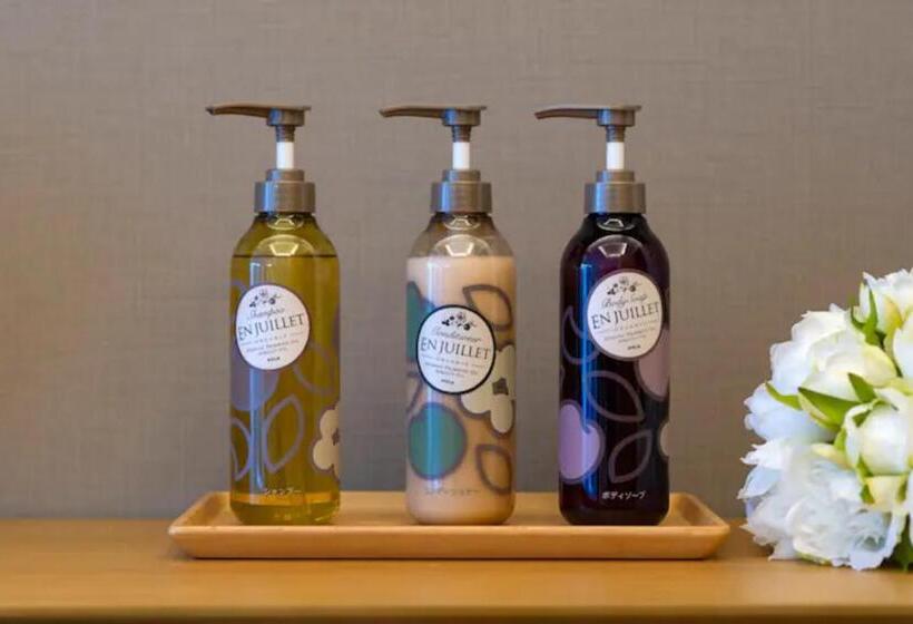 Quarto Familiar Deluxe, 都心罕见东京奢华设计师keob带榻榻米 戴森&pola顶级配置4分钟到东京站 20分钟到迪士尼 最大3人