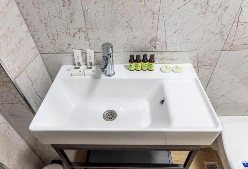 اتاق لوکس سه تخته, Lenora Airport Hotel & İstanbul Airport