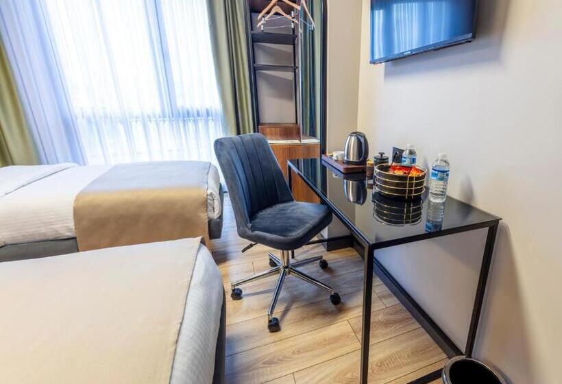 디럭스 트리플 룸, Lenora Airport Hotel & İstanbul Airport