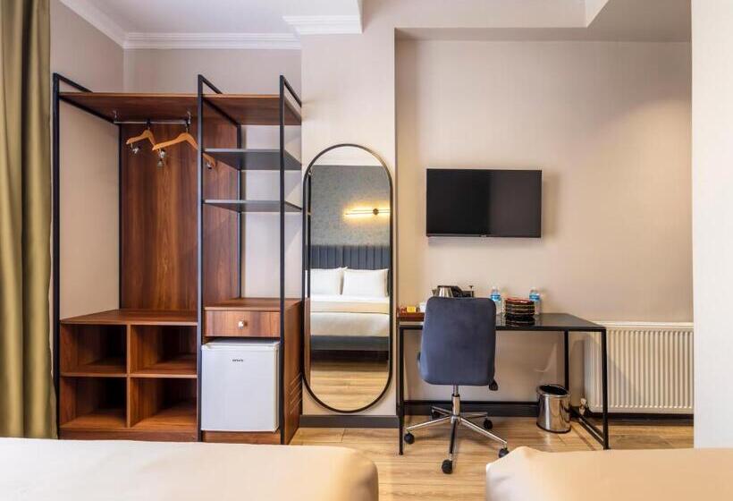 디럭스 트리플 룸, Lenora Airport Hotel & İstanbul Airport