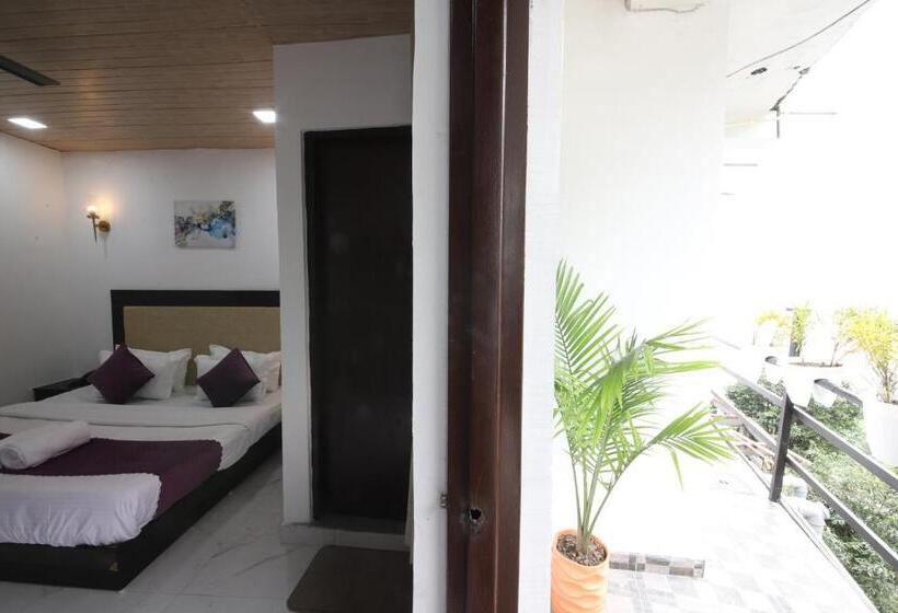 Camera Deluxe Letto King, Perfectplus Mussoorie