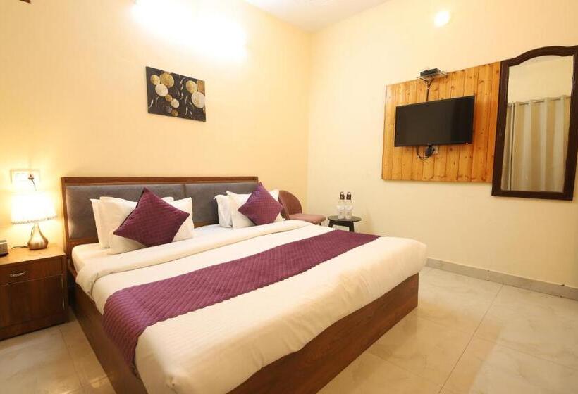 Camera Familiare, Perfectplus Mussoorie