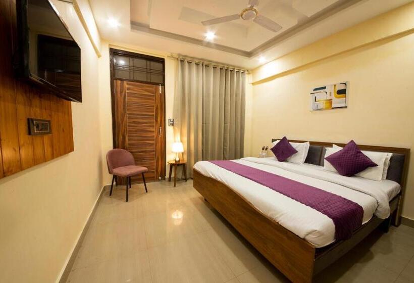 Camera Familiare, Perfectplus Mussoorie