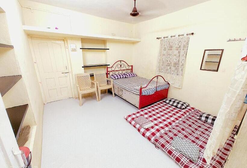 חדר סטנדרט עם מיטת קינג, Shriguru Guest House Akkalkot