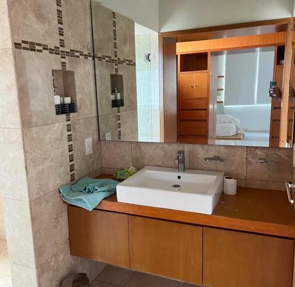 סוויטה עם טרסה, Willsonsatlascanadas