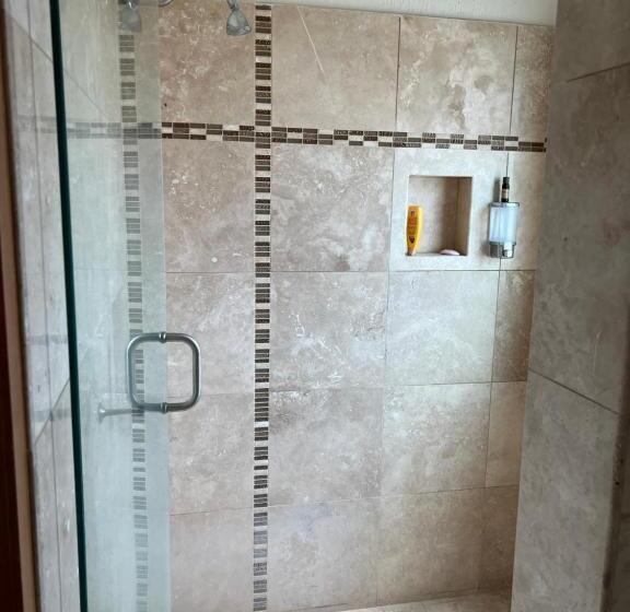 סוויטה עם טרסה, Willsonsatlascanadas