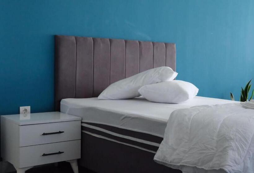 غرفة قياسية, Yalı Houses