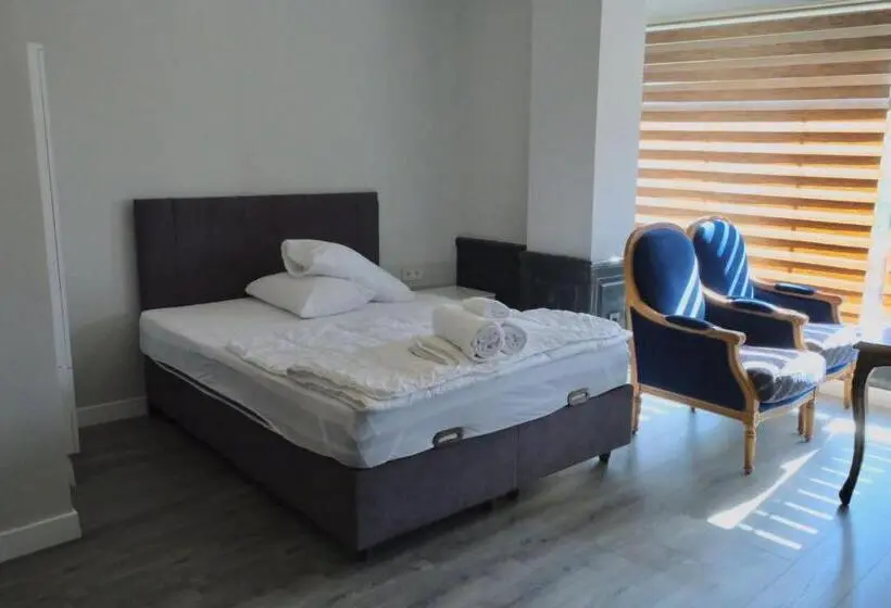 Standard-huone, Yalı Houses
