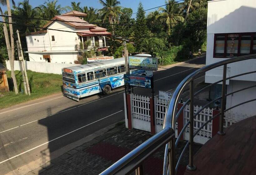 Deluxe Zimmer mit Balkon, Clio Resort Mirissa