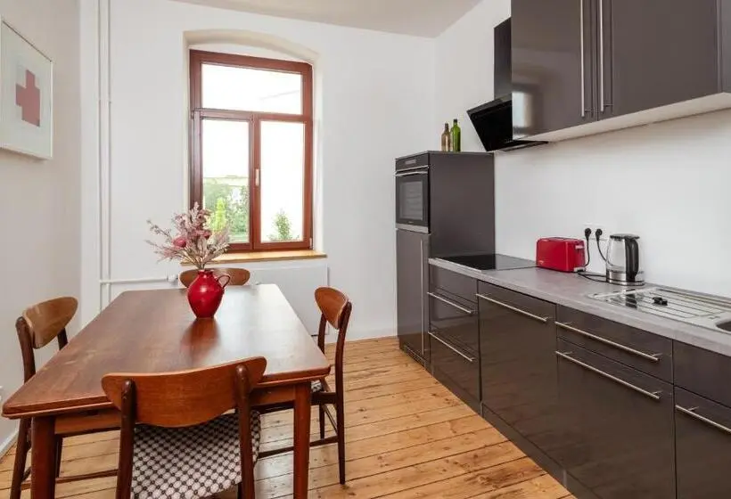 Standard-huone Jaettu Kylpyhuone, Künstlerzimmer Im Kulturhaus Häselburg
