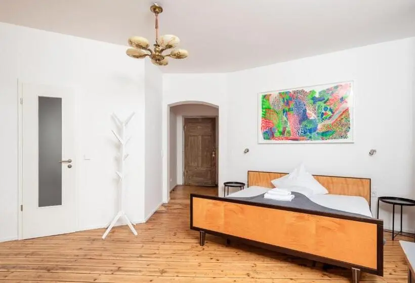 Superior-huone King-vuode, Künstlerzimmer Im Kulturhaus Häselburg
