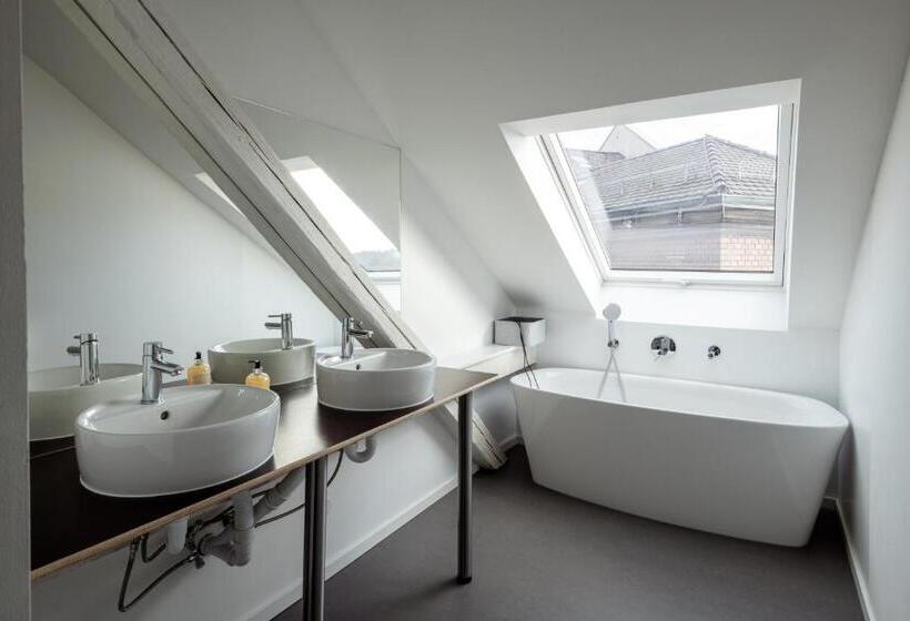 豪华套房, Künstlerzimmer Im Kulturhaus Häselburg